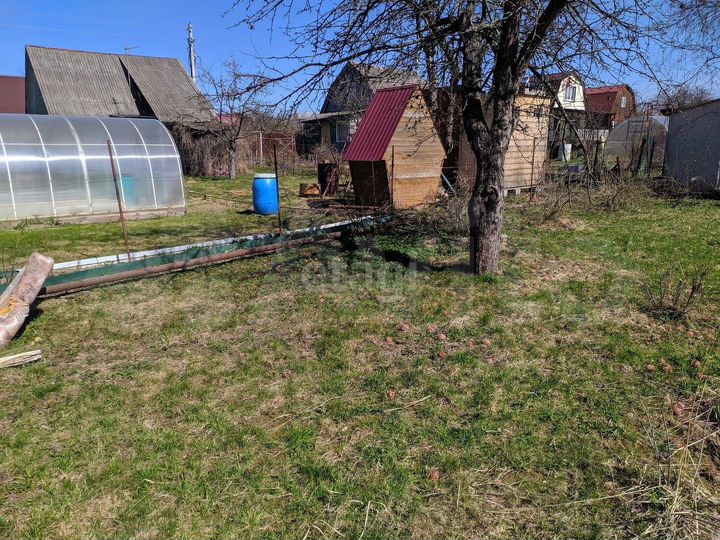 Дом 20 м² на участке 5 сот.