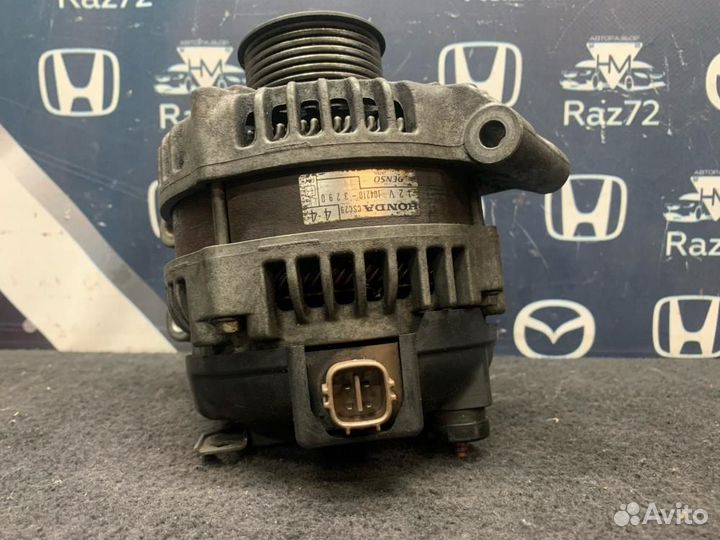 Генератор Honda Accord