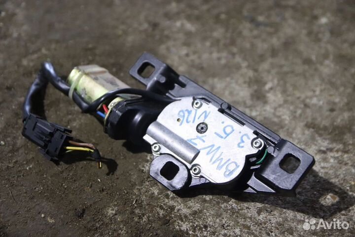 Замок багажника на Бмв E65/66