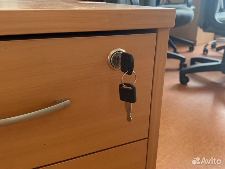 Тумба офисная выкатная