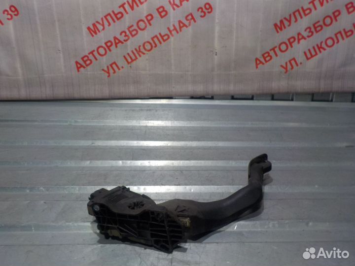 Электронная педаль газа Пежо 308 1.6 150 л.с