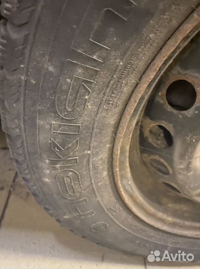 Комплект колес Nokian HK4 r16 215 65 бу