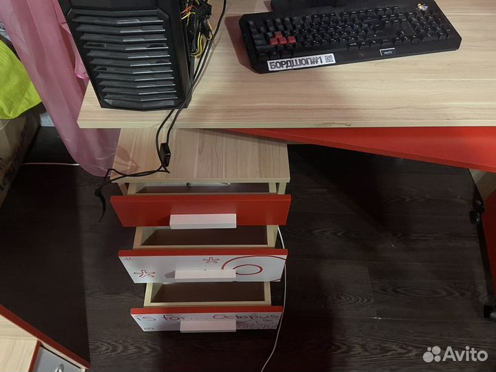 Детский стол