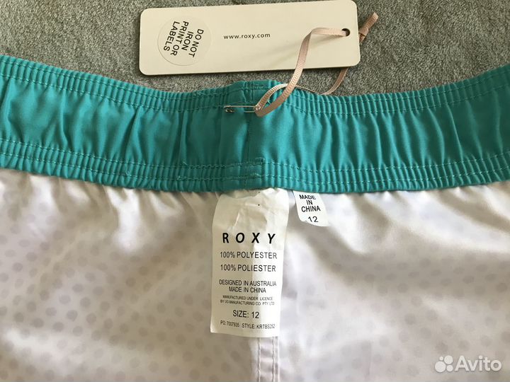 Шорты с этикеткой Roxy 40-42