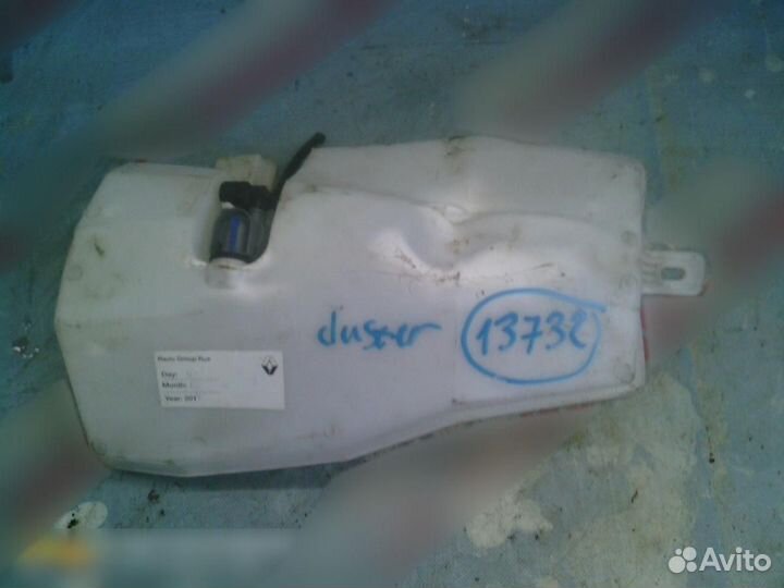 Бачок омывателя лобового стекла Renault Duster 201