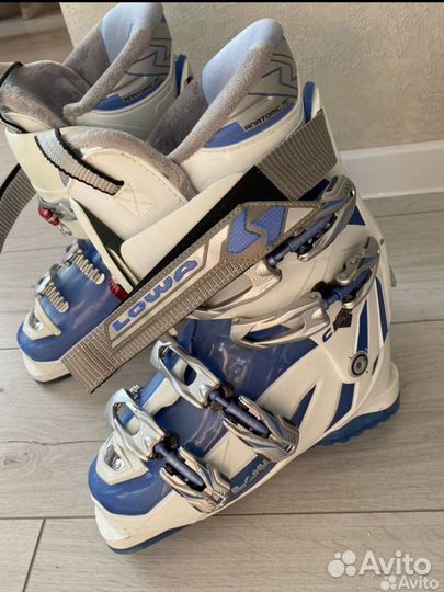 Горнолыжные ботинки