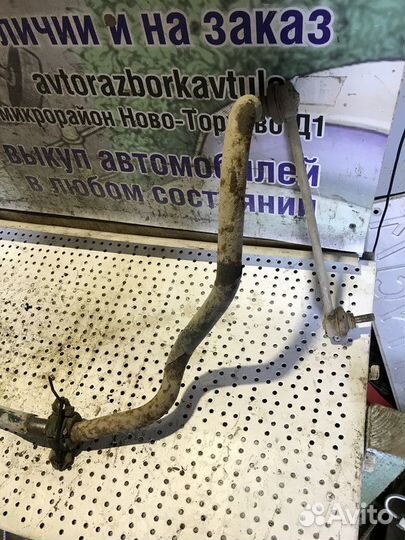 Стабилизатор передний Audi 80