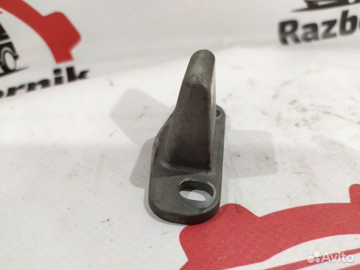 Ограничитель двери правый Mercedes Vito W639 2.1D