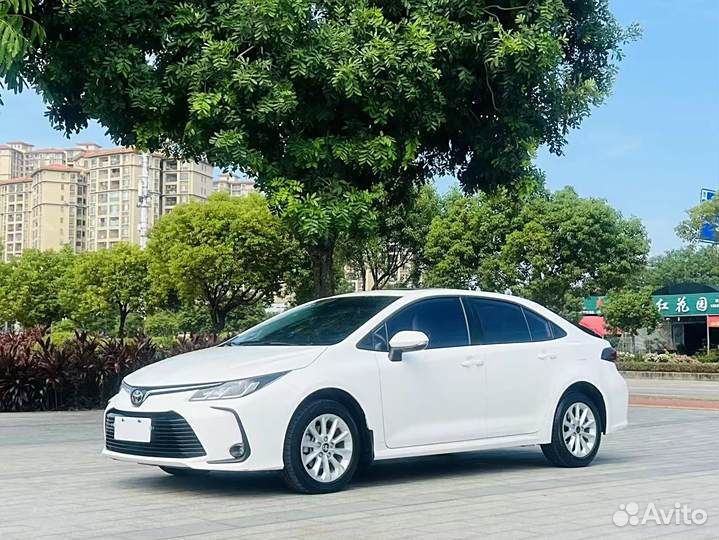 Toyota Corolla 1.2 CVT, 2021, 32 000 км