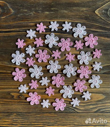 Вязаный декор (цветы)