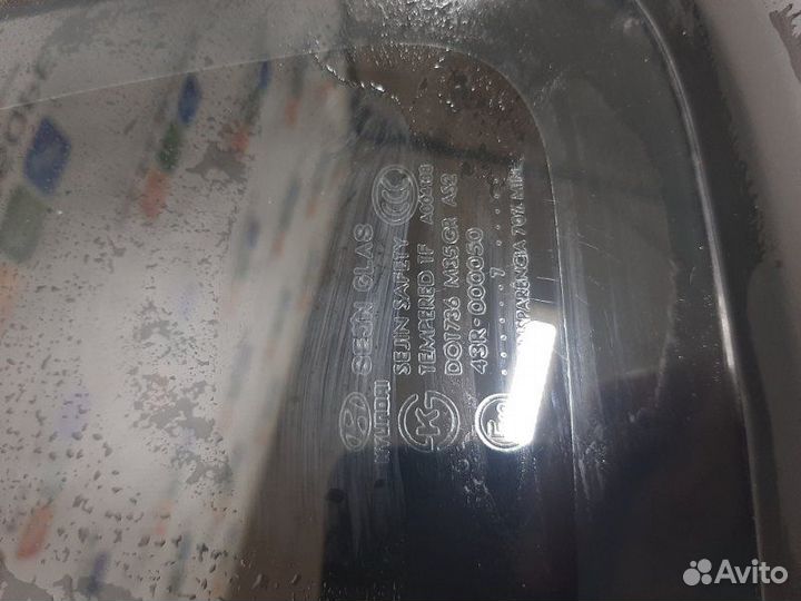 Форточка в крыло задняя левая Hyundai Tucson JM