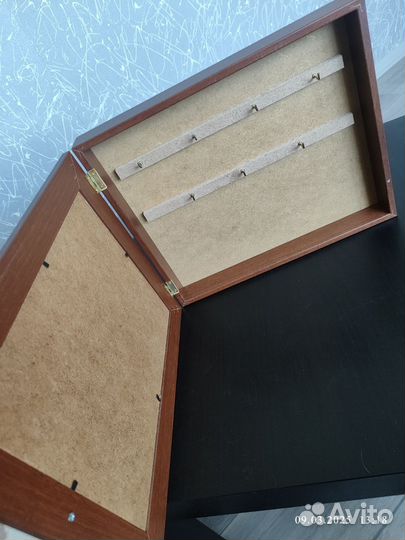 Ключница настенная из дерева