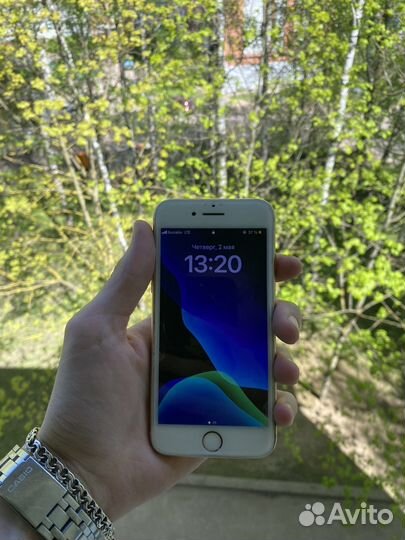 iPhone 8, 64 ГБ