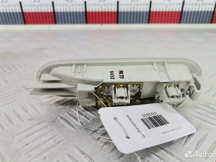 Фонарь салона (плафон) Nissan Qashqai 2009