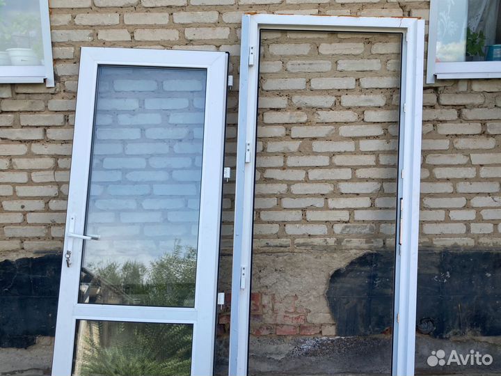 Окна, дверь