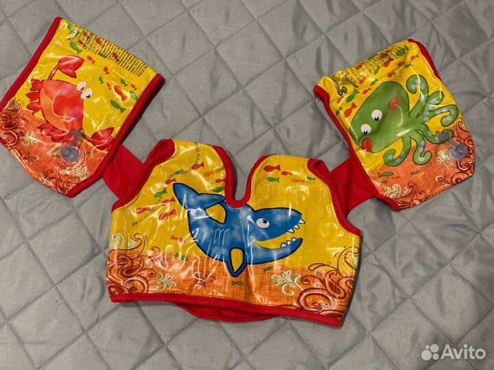 Жилет с нарукавниками для плавания на 3-6 лет