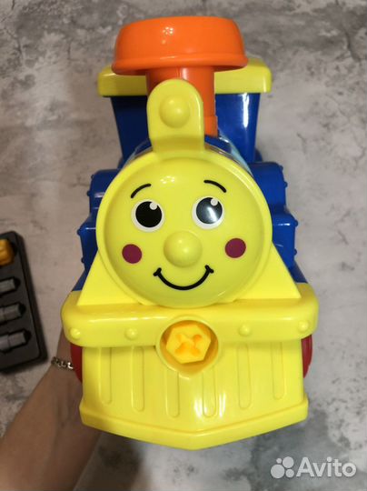 Паровозики на батарейках, кухня детская