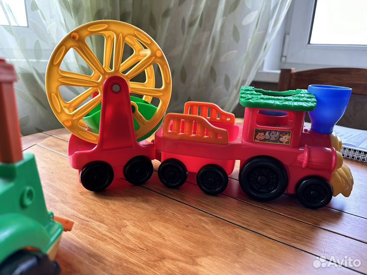 Машина и поезд fisher price зоопарк