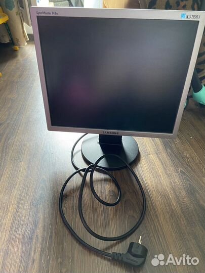 Монитор samsung