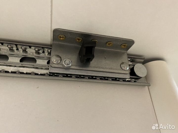 Стол обеденный