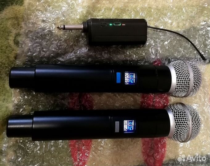 Микрофоны беспроводные на 1 базе