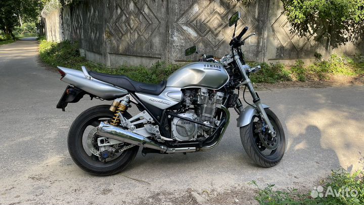 Yamaha xjr1300