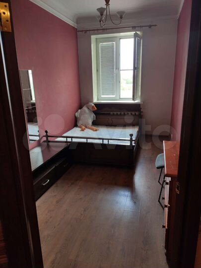 Комната 12 м² в 4-к., 5/5 эт.