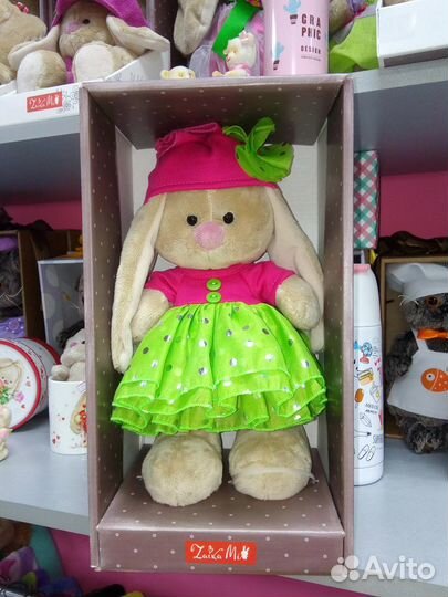 Зайка Ми в розовой шапочке