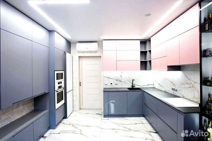 Кухонный гарнитур в современном стиле на заказ в М