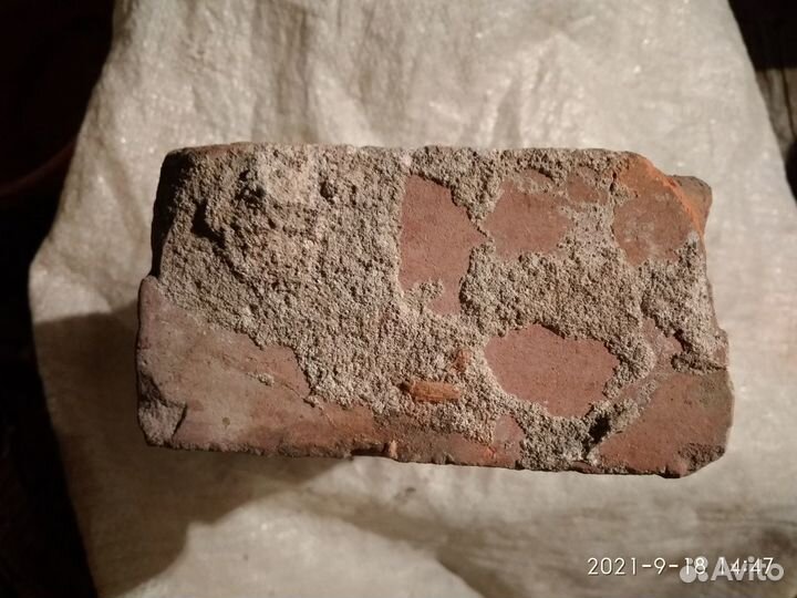 Старинный кирпич