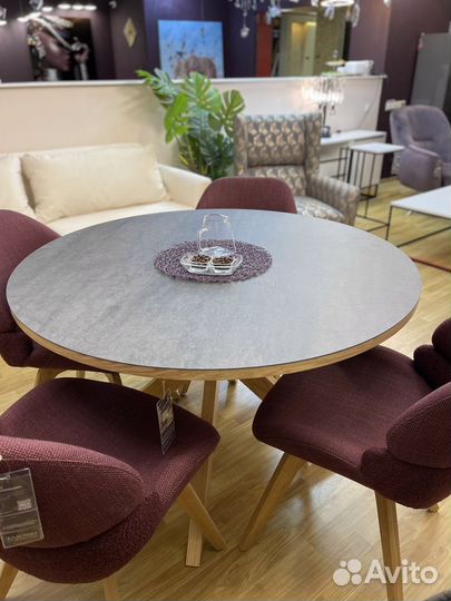 Стул на 4 ножках Henderson в спб