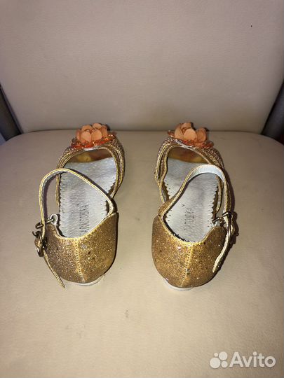 Туфли сандали для девочки