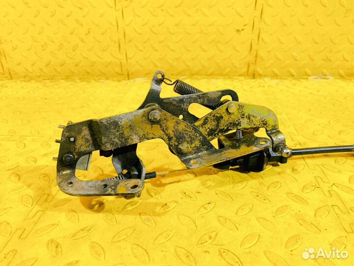 Механизм педали газа с тросом Mercedes 190 W201