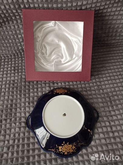 Блюдо фарфор