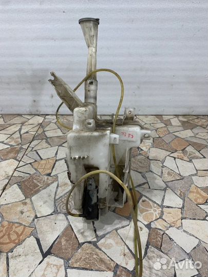 Бачок омывателя Nissan Teana J32