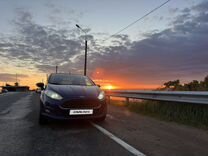 Ford Fiesta 1.6 AMT, 2016, 97 500 км, с пробегом, цена 880 000 руб.