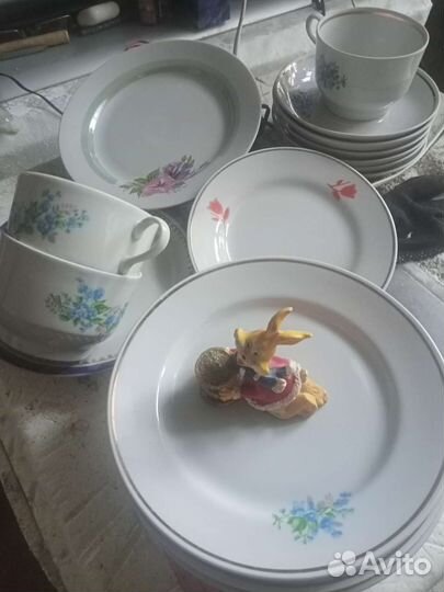 Кружки и тарелки