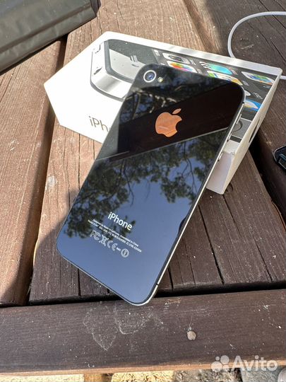 iPhone 4S, 8 ГБ