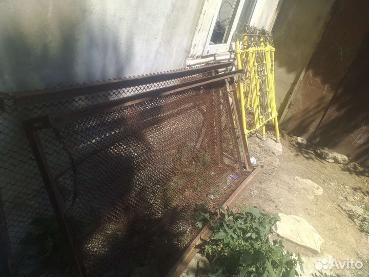 Кровати железные