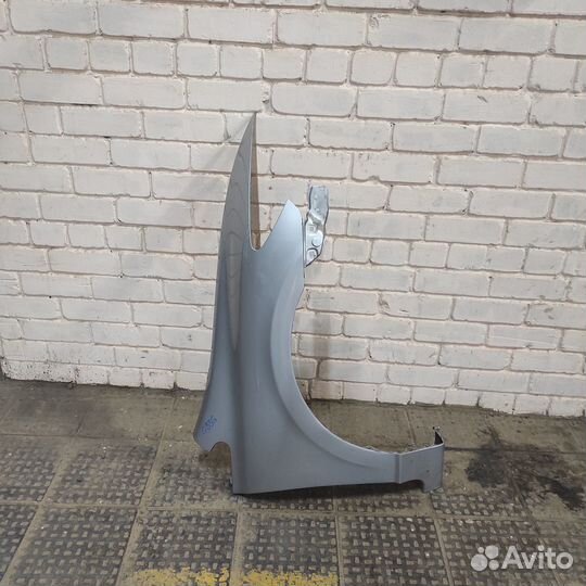 Крыло переднее левое Honda Civic 8 4D седан