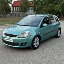 Ford Fiesta 1.4 AMT, 2006, 185 000 км, с пробегом, цена 415 000 руб.