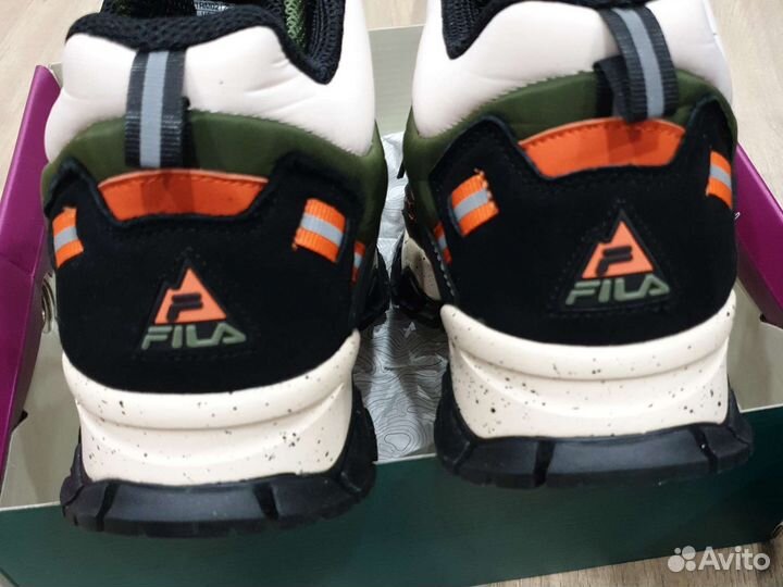 Кроссовки мужские 42.5 размер,оригинал 100