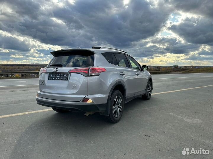 Toyota RAV4 2.5 AT, 2018, 77 000 км