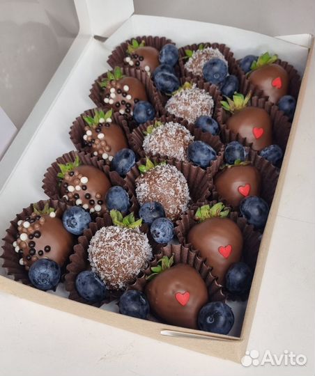 Клубника в шоколаде наборы в коробочках
