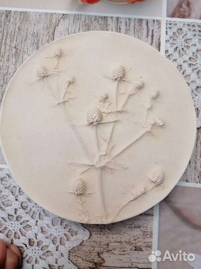 Гипсовое панно барельеф