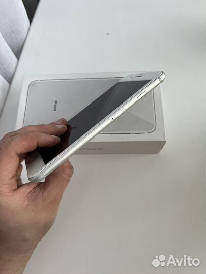iPhone 8 Plus, 64 ГБ
