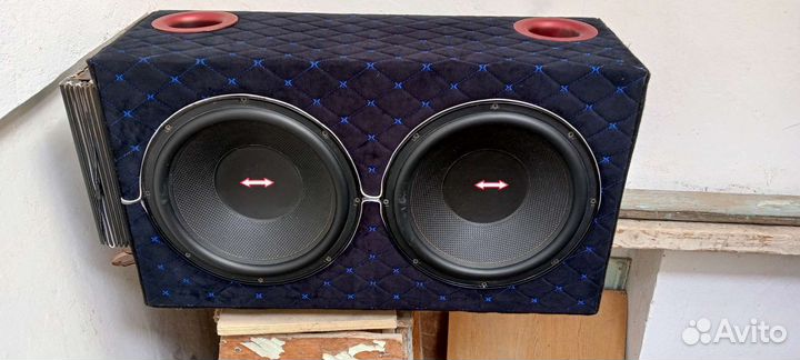 Сабвуфер и усилитель в автомобиль