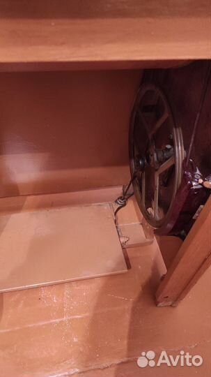 Швейная машина