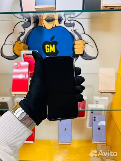 iPhone 11, 64 ГБ