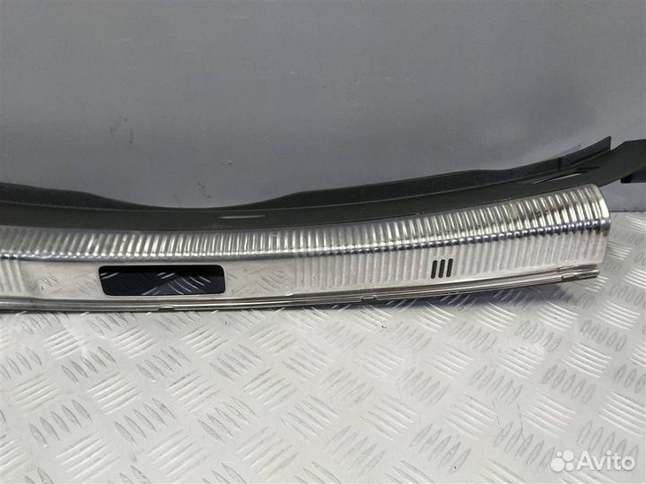 Накладка внутренняя Volkswagen Phaeton 3D5863459D